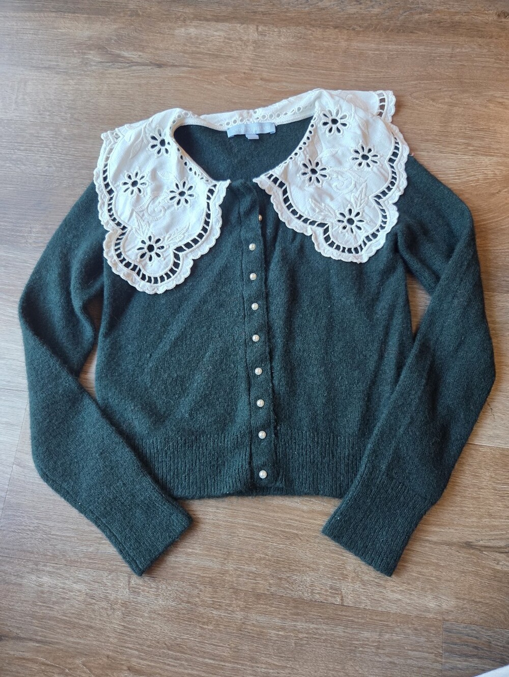 Antonio Melani Wool Blend Sweater Cardigan White Embroidered Peter Pan Collar - Picture 2 of 13
